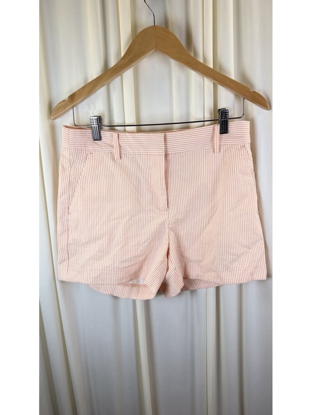Loft Womens Size 2 Peach Striped The Riviera Short 4 Inch Inseam Seersucker